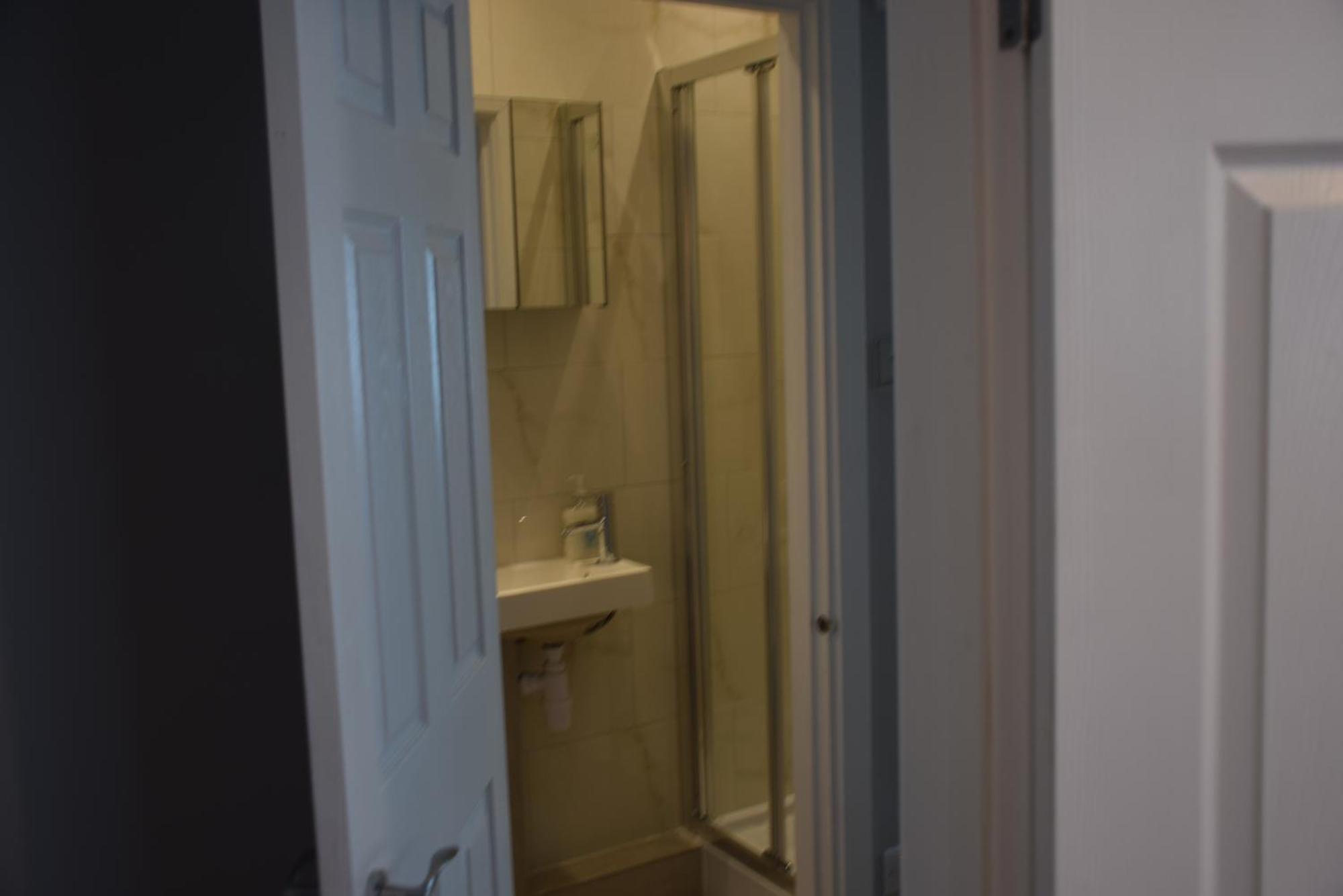 Сasa de vacaciones Three Bedroom House Chandos Road *