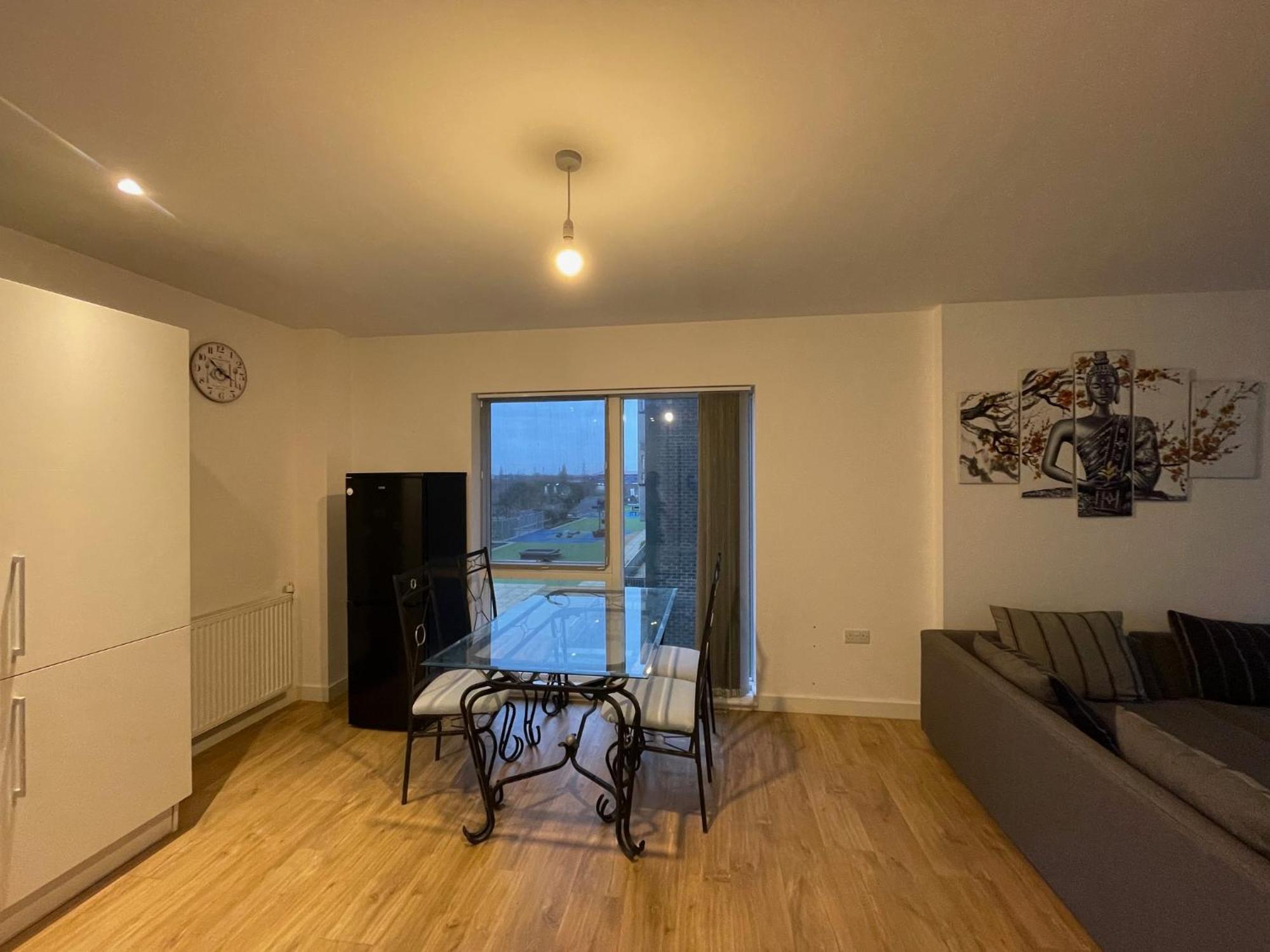 London's Calling Too Apartment *