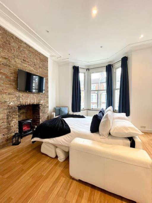 A Charming One Double Bedroom Flat