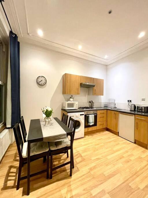 Appartement A Charming One Double Bedroom Flat