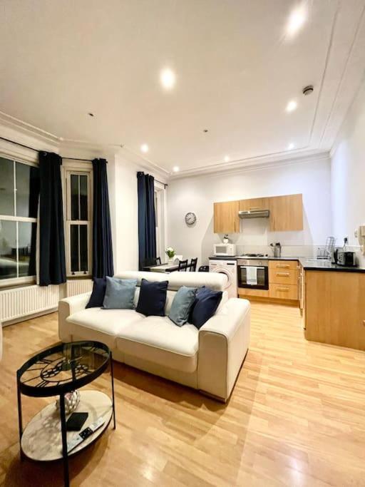Appartement A Charming One Double Bedroom Flat