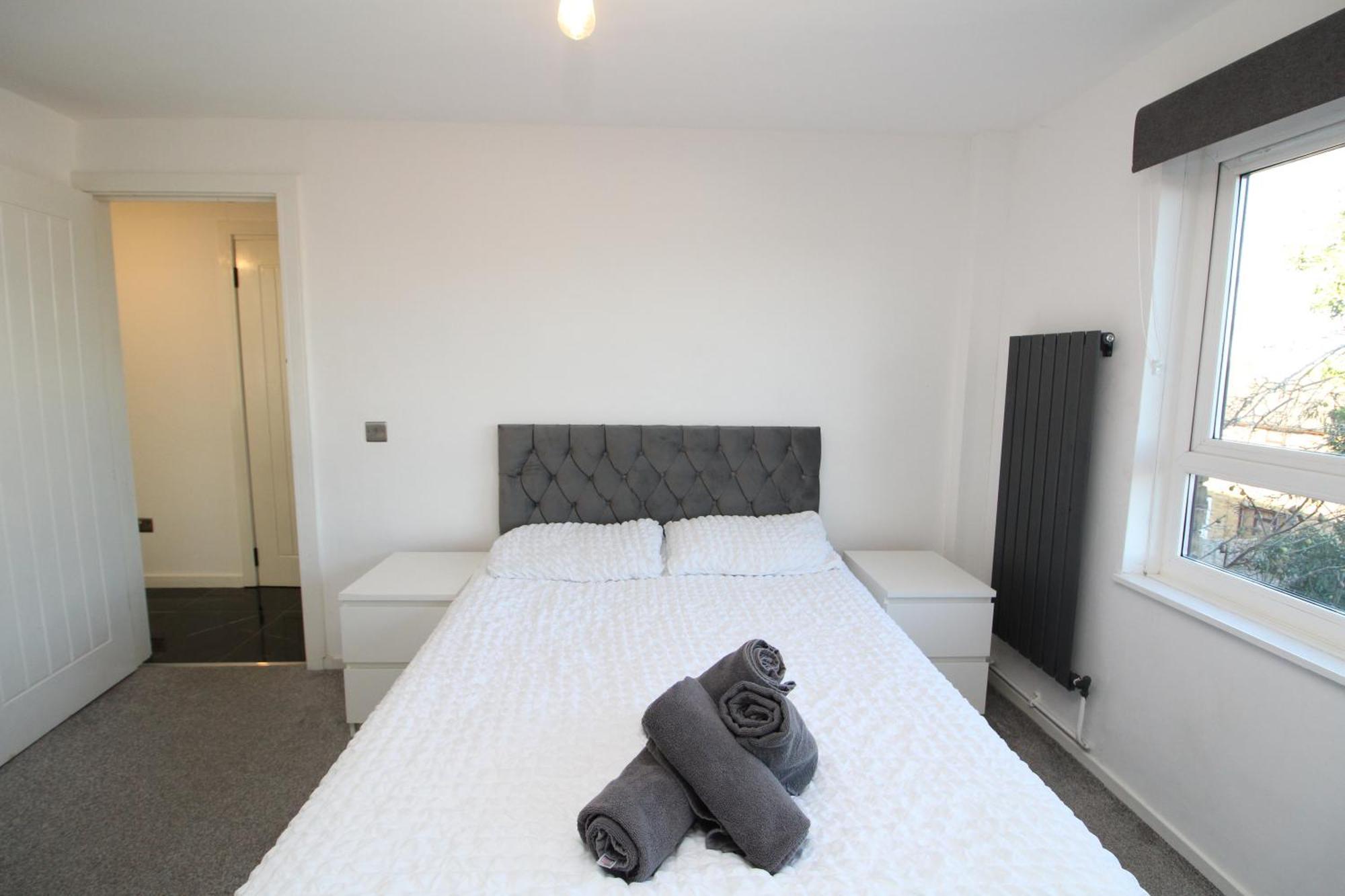 Modern Luxury Flat In *
