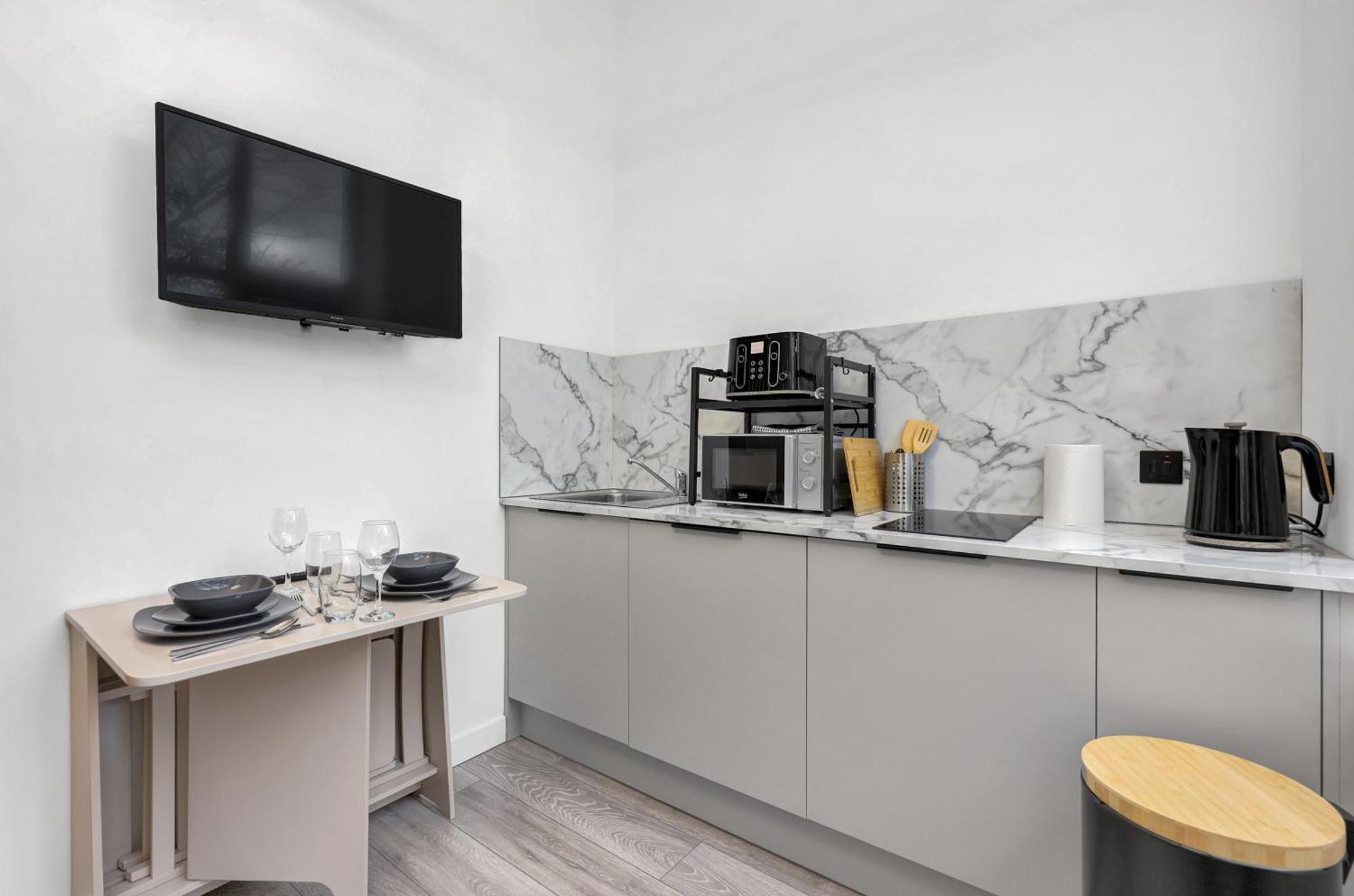 Hilldrop Short Term & Flexible Renting Islington With Free Wifi, Parking & Garden *