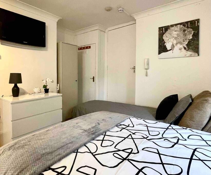 A Ground Floor Flat With Garden Appartement *