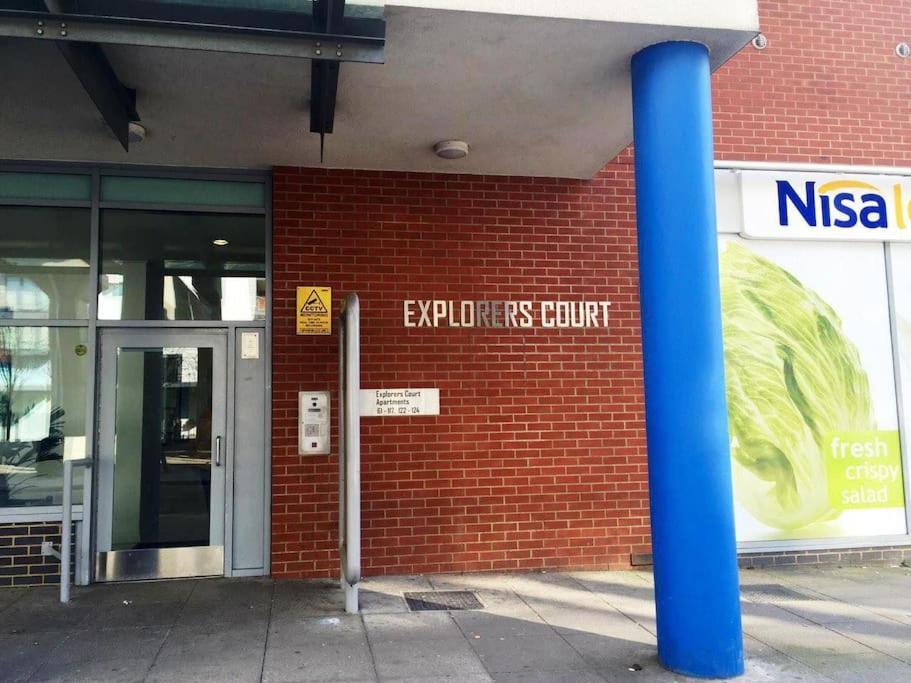 1 Bedroom Flat Near Excel, O2, Canary Wharf - *