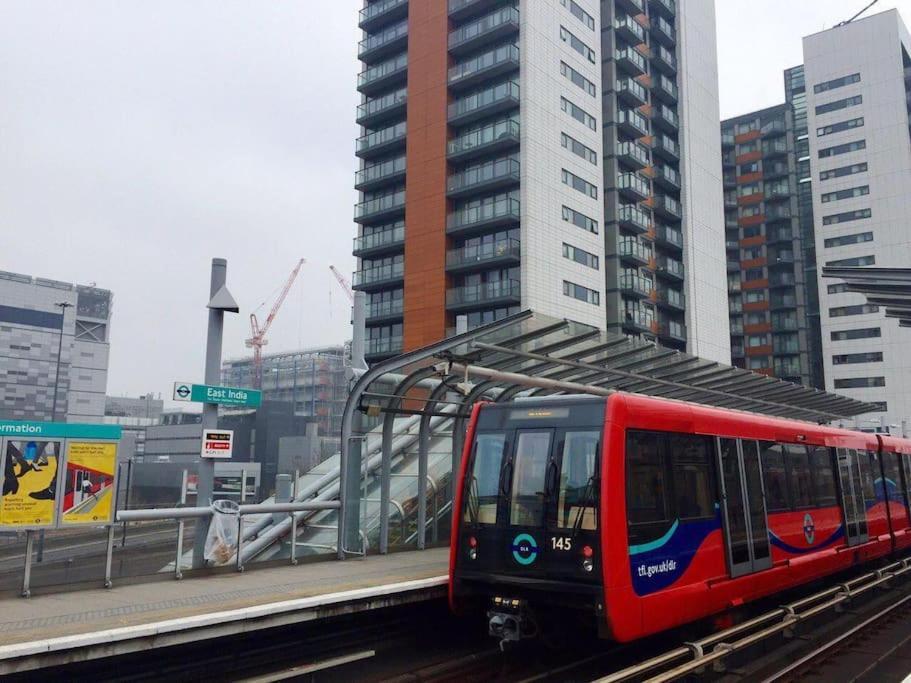 Apartment 1 Bedroom Flat Near Excel, O2, Canary Wharf -