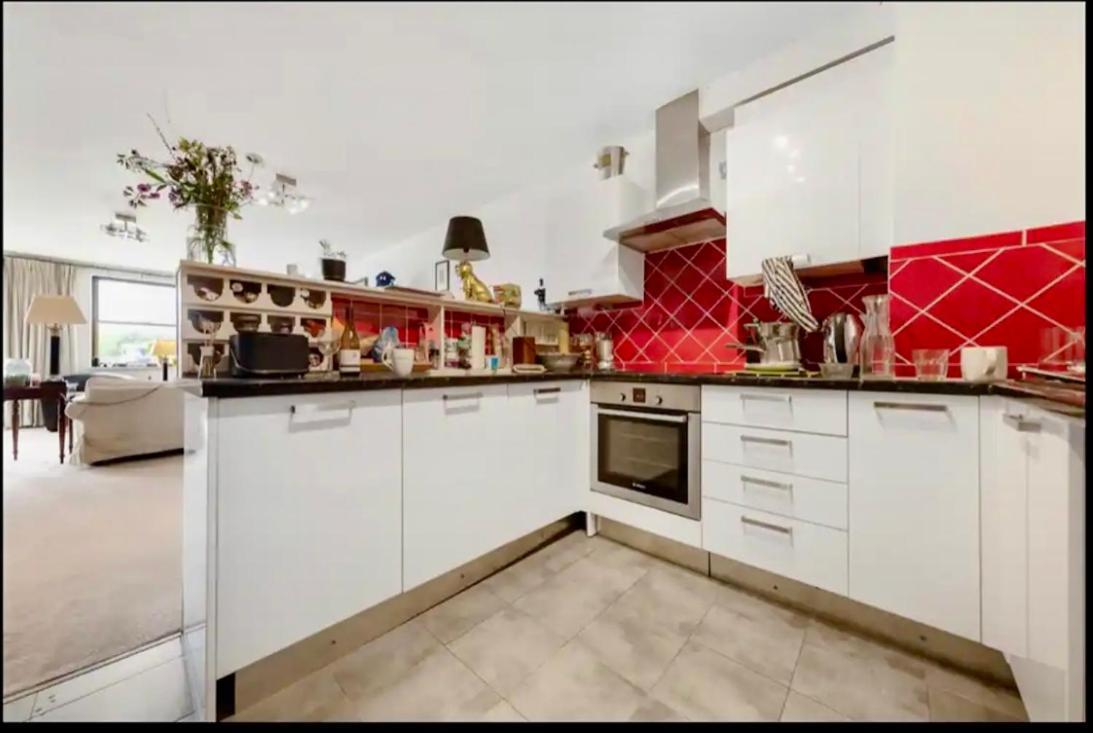 Us Embassy Spacious Nine Elms Appartement