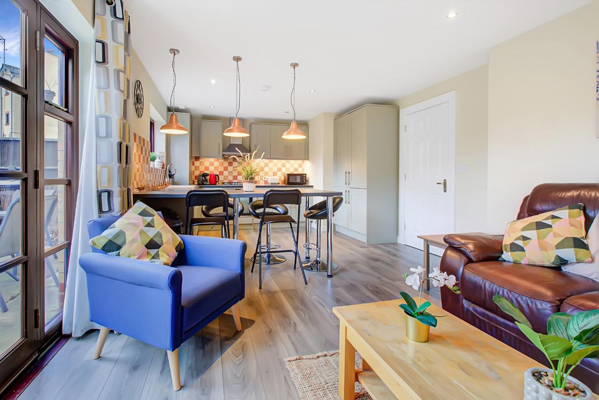 Apartment Spacious & Modern 2 Bed Sleeps 5 In Walthamstow