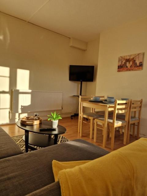 Location * Londres