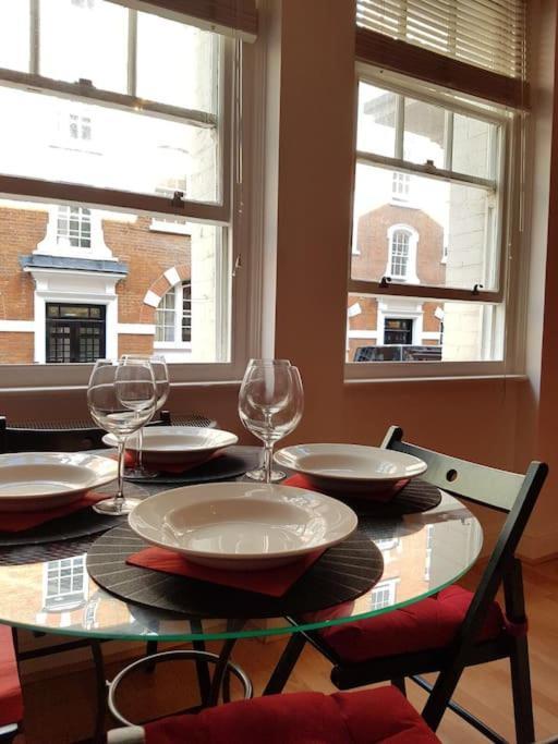 Cozy Flat, 5 Minute Walk To Oxford Circus Apartamento *