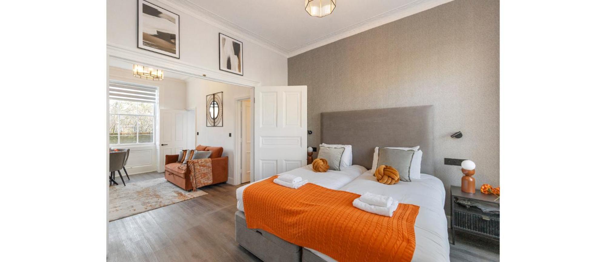 Appartement Simplicity Meets Warmth: 1-bed Delight
