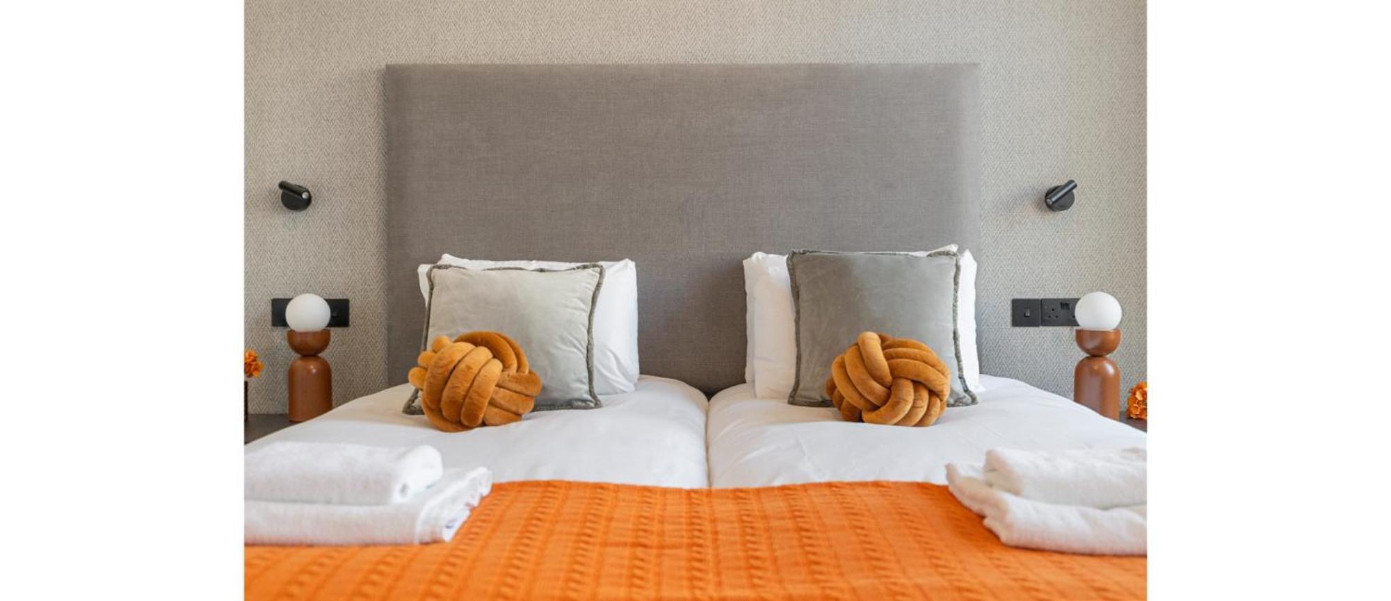 Appartement Simplicity Meets Warmth: 1-bed Delight *