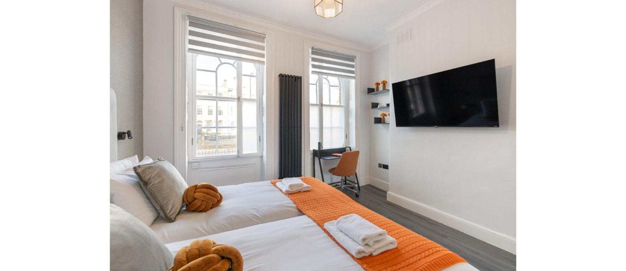 Simplicity Meets Warmth: 1-bed Delight * Londen