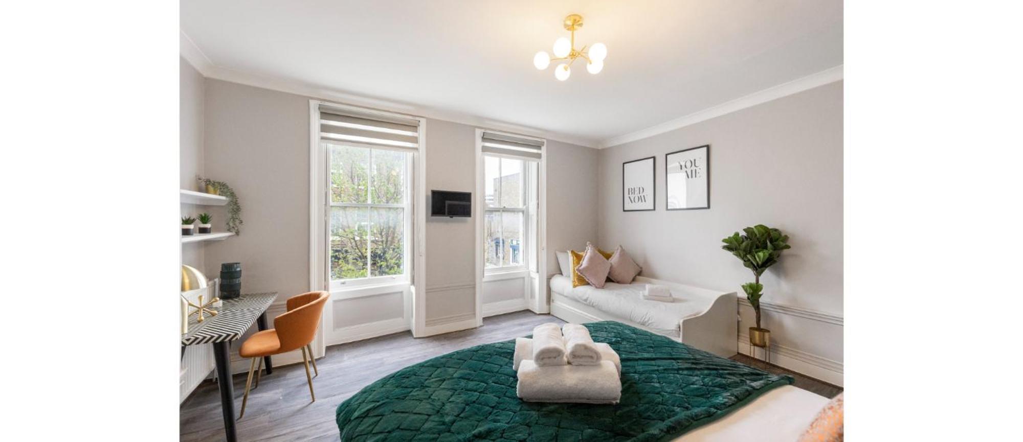 Serenity In The City: 5br In Whitechapel Londres