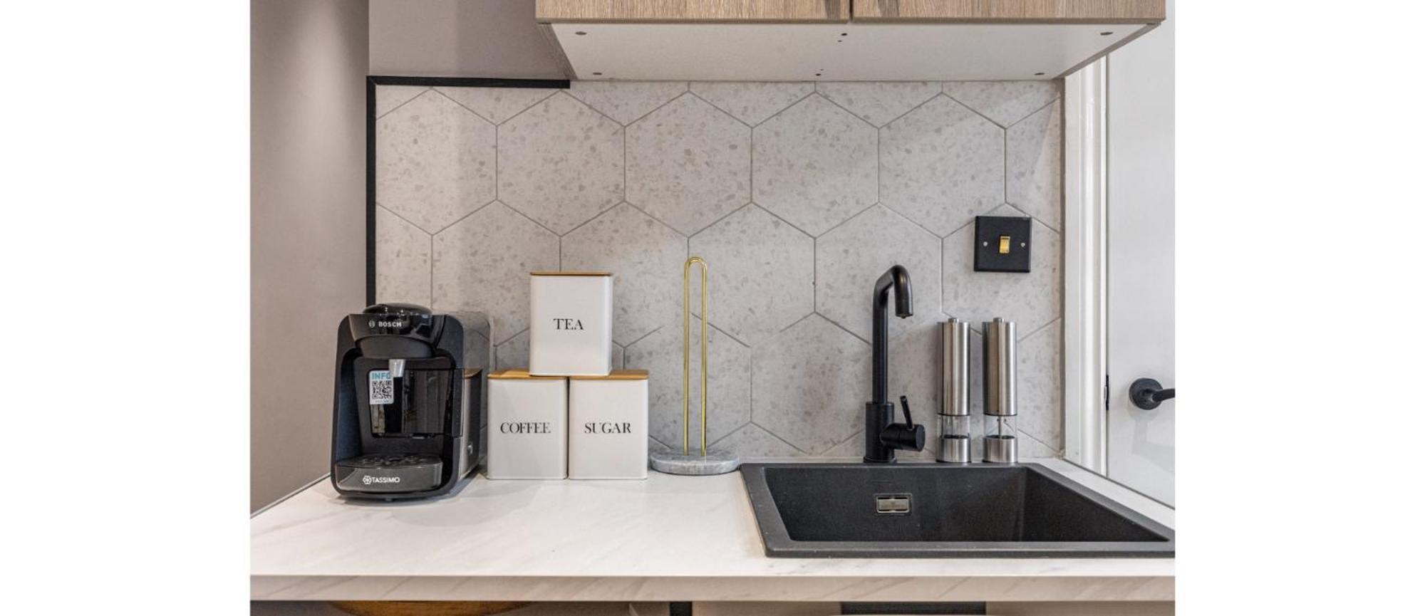 The Relaxation Station: Fun And Comfort Collide Appartement *