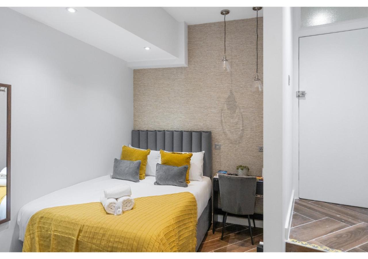 Compact Comfort: Your Basecamp Appartement *