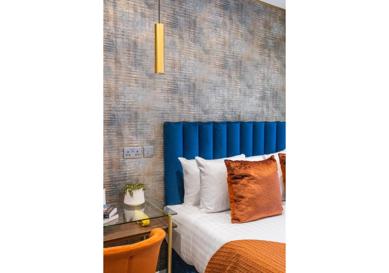 Adventure Awaits: Appartement