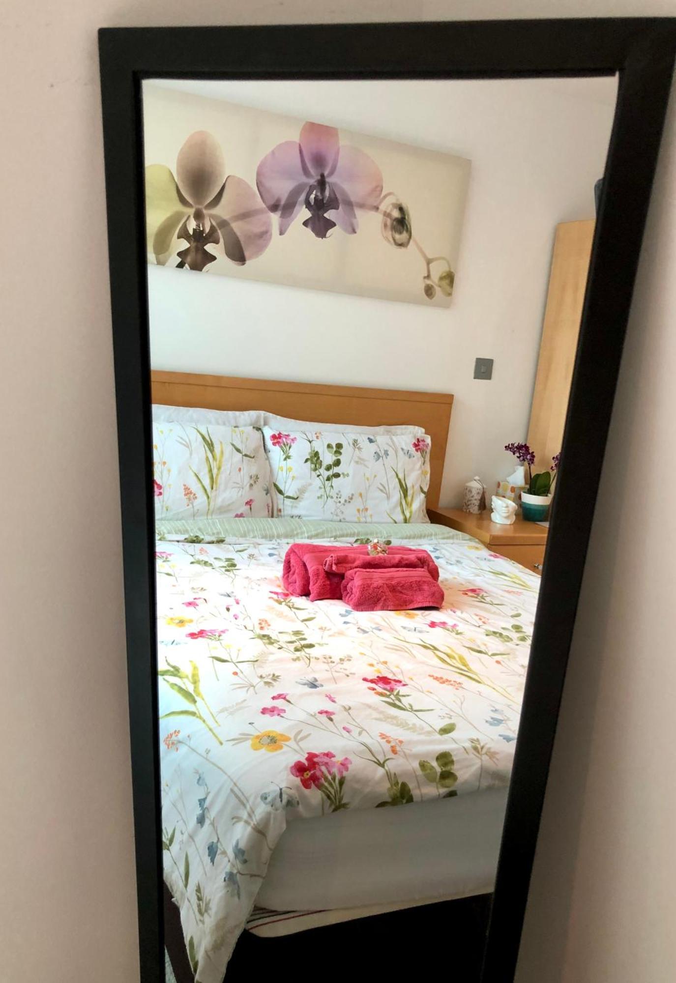 Cosy Private With Private Bathroom In A River View Flat Privatunterkunft *