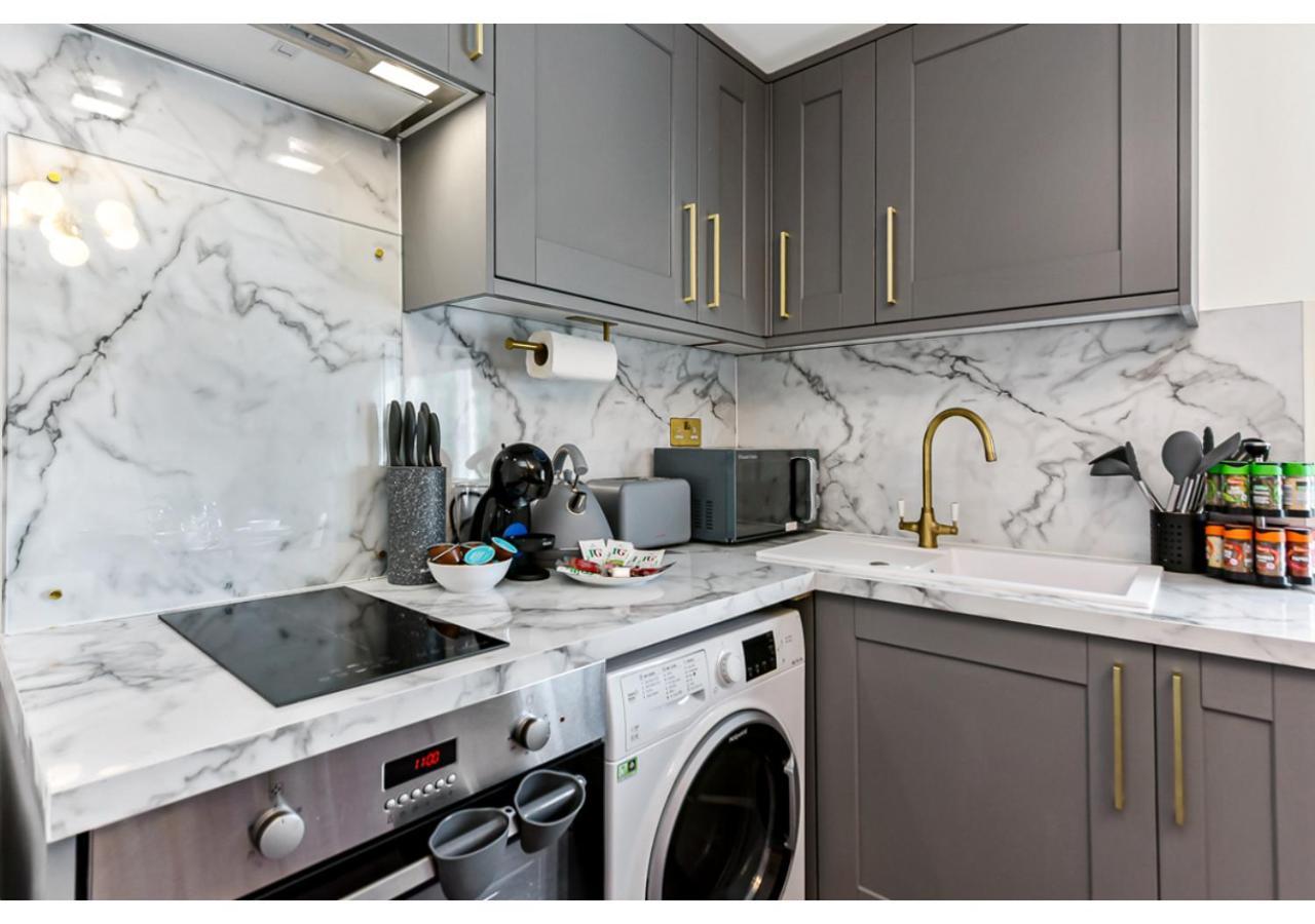 Apartment Cozy Bliss Escape: Family - Friendly Getaway