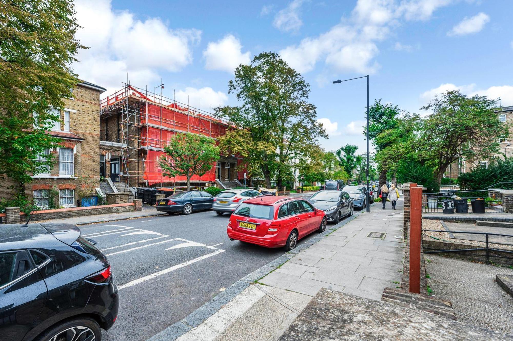 Pass The Keys Cosy Elegant Shepherds Bush Flat *