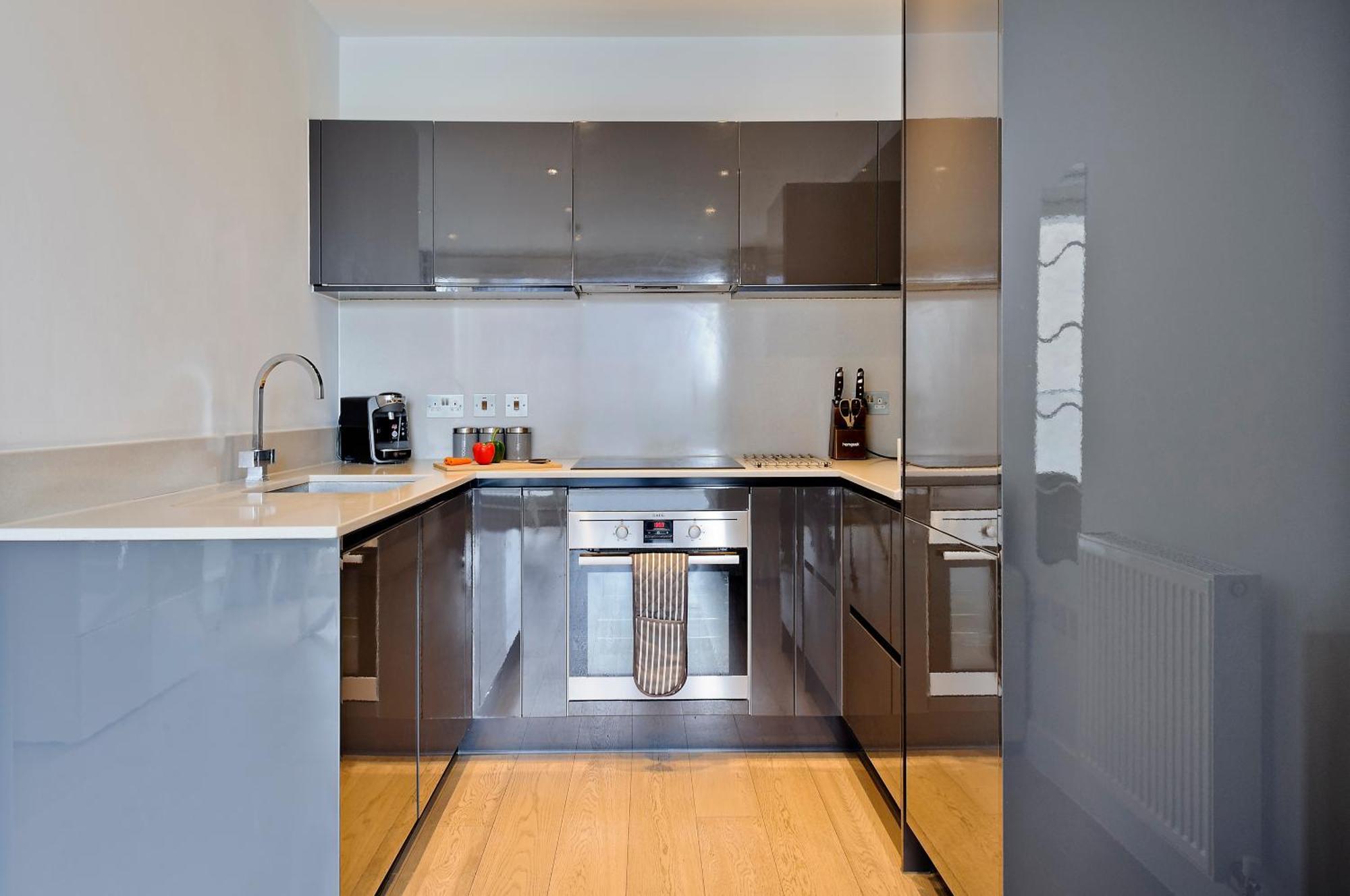 Spacious Flat Near South Bank By Underthedoormat Londres