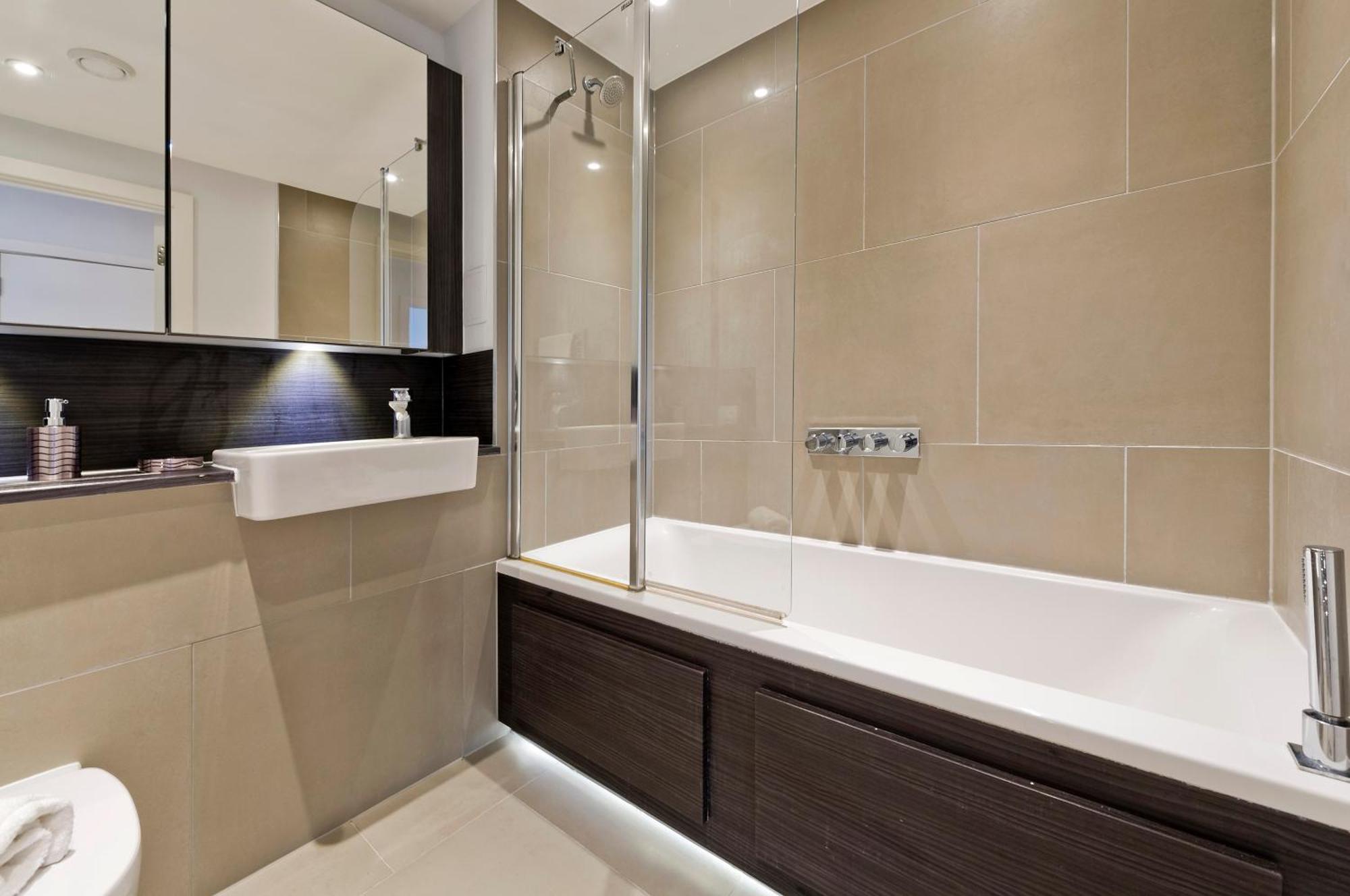 Spacious Flat Near South Bank By Underthedoormat Apartamento Londres