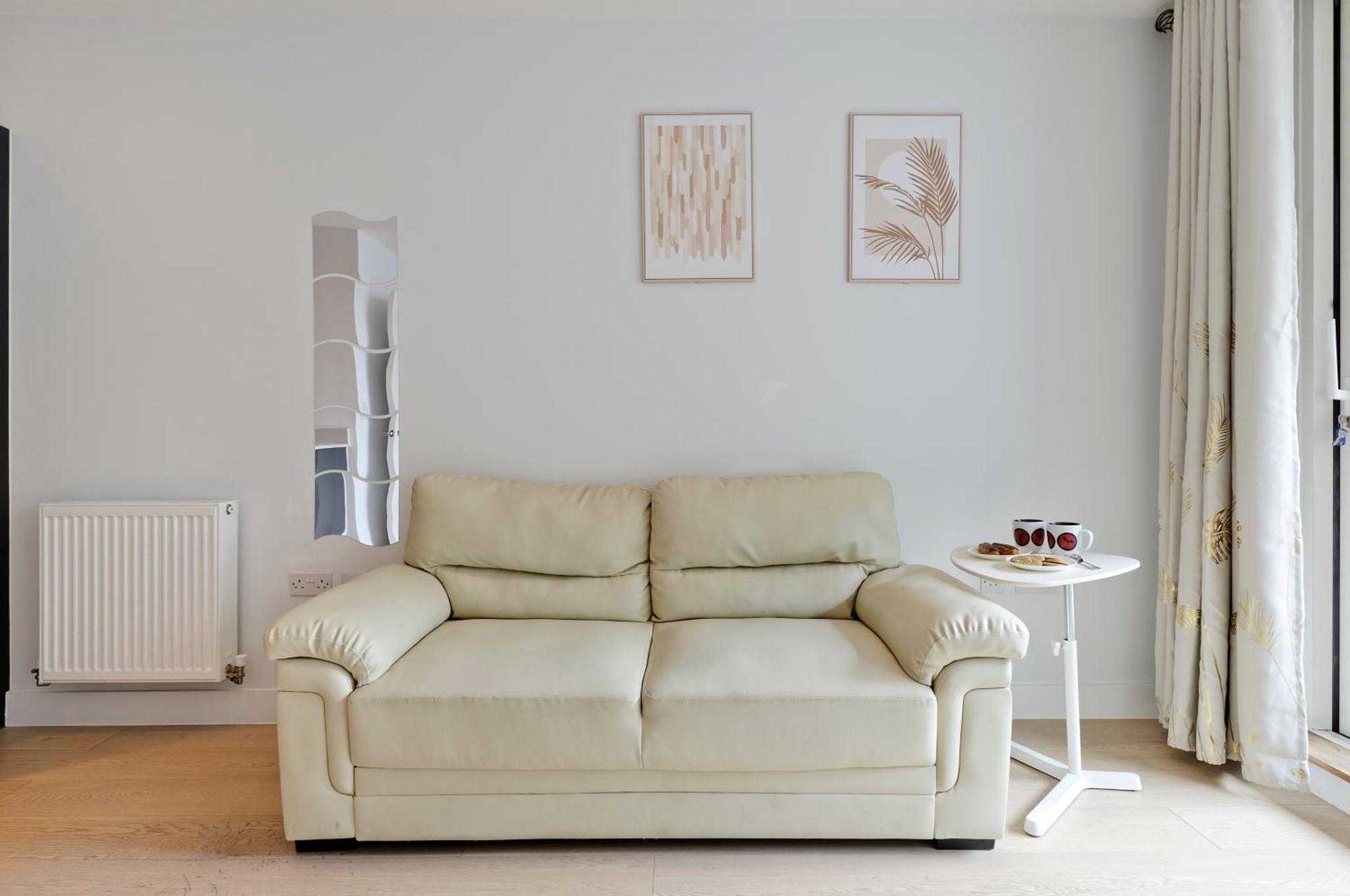 Apartamento Spacious Flat Near South Bank By Underthedoormat