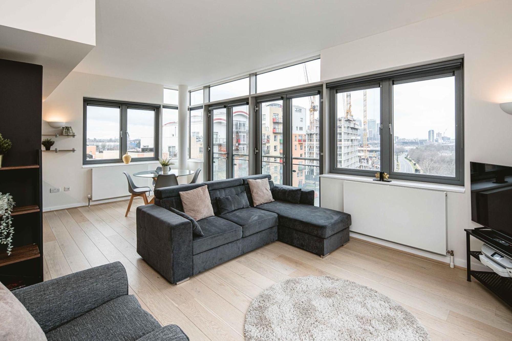 Beautiful Penthouse With Private Terrace In Greenwich Peninsula Apartamento *