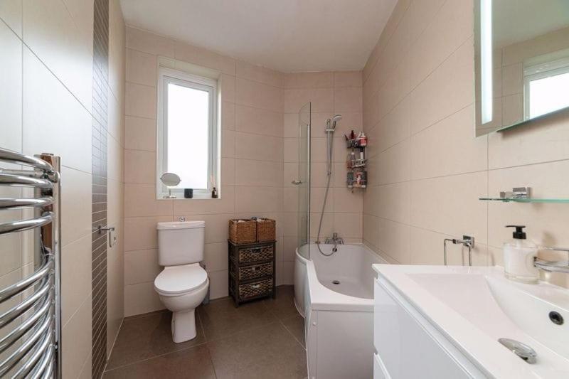 Appartement Deluxe - 1 Min Away From Camden Market And Station Londen