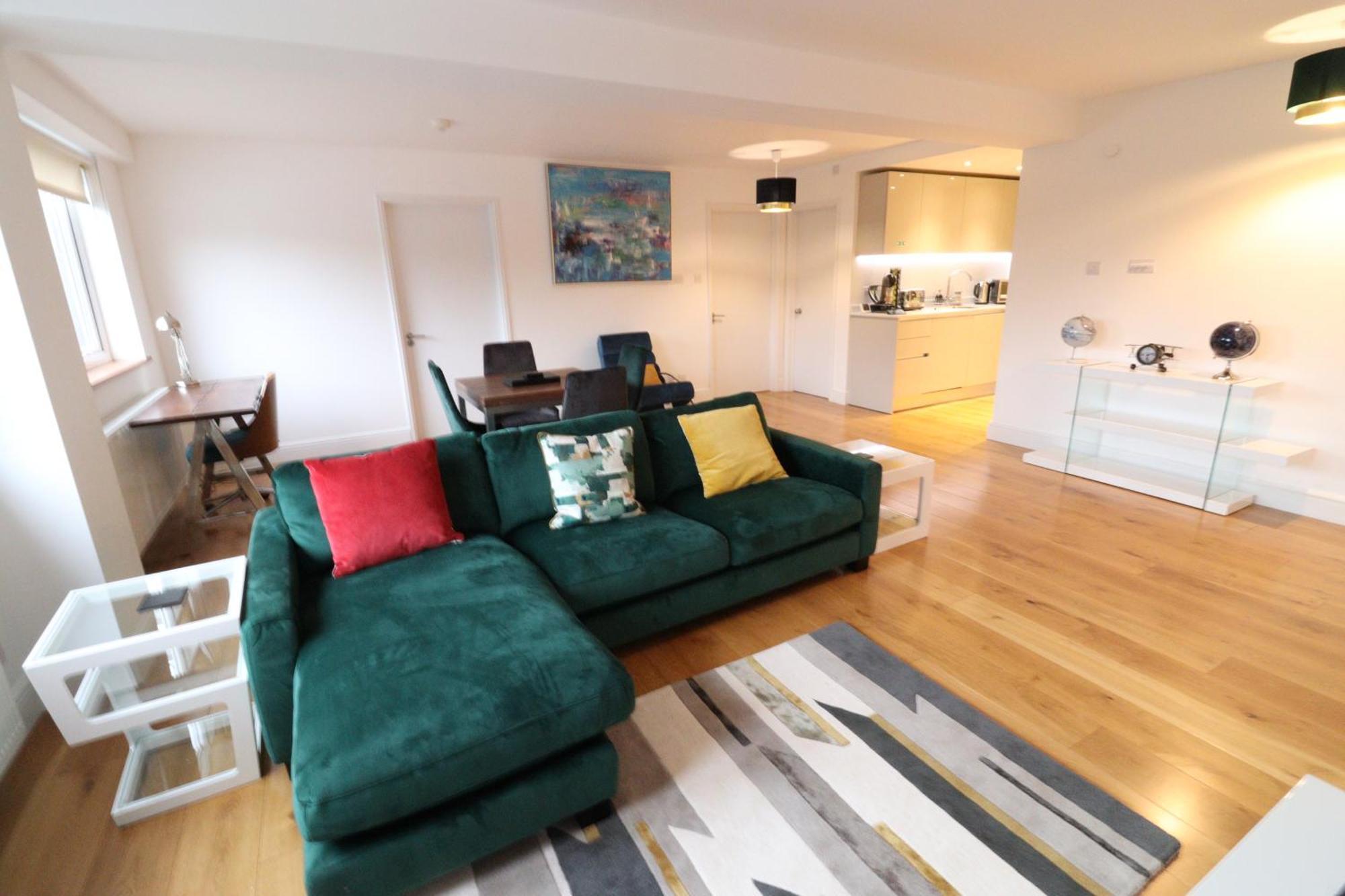 Garland Lovely Apartment, St John's Wood