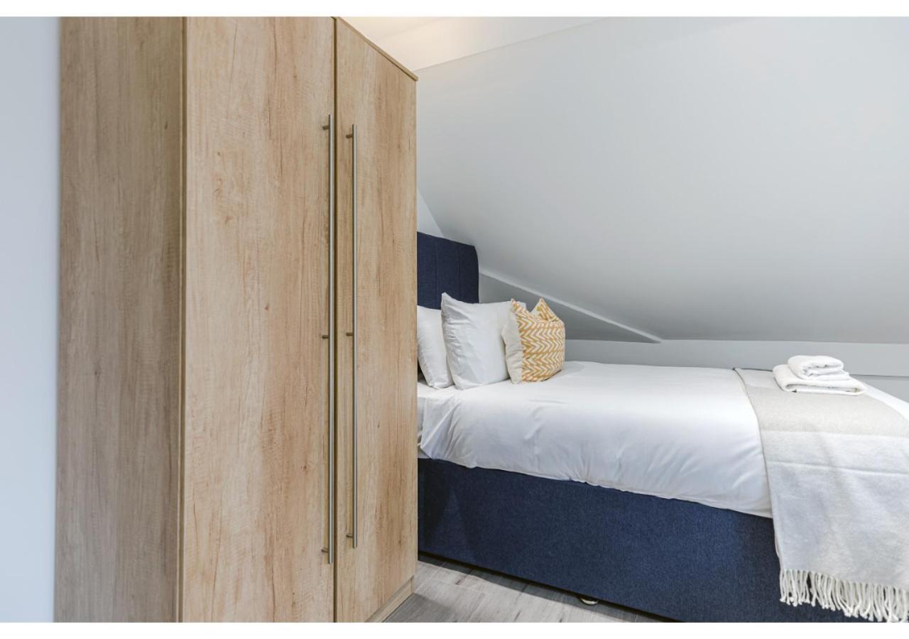 Cozy And Stylish 2 Bedroom Flat In Greater * Londres