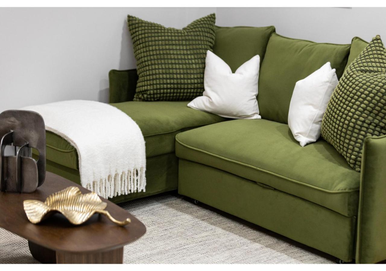 Conveniently Situated - Luxuriously Furnished! *