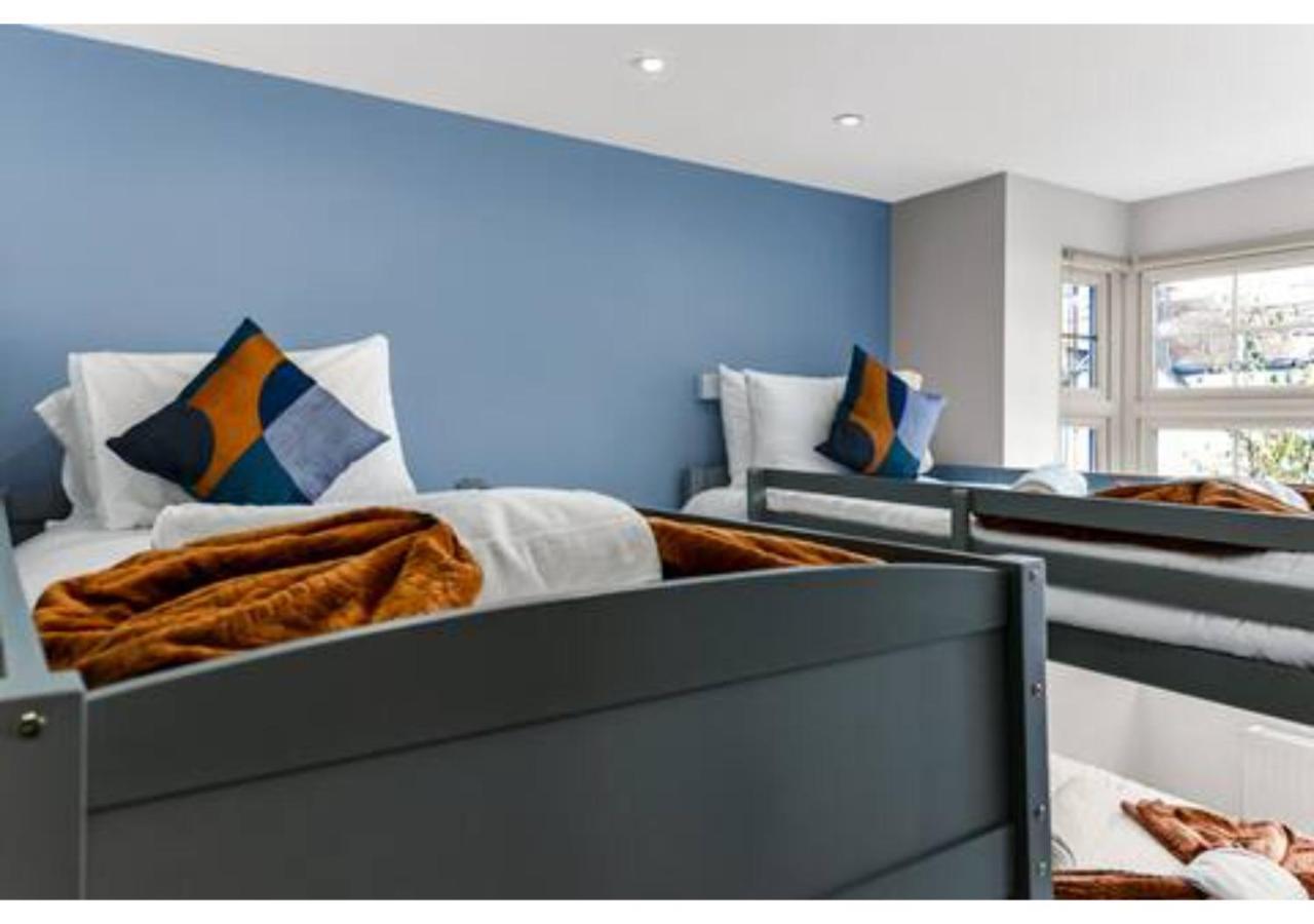 Three Bedroom - Perfect For Large Groups Londres