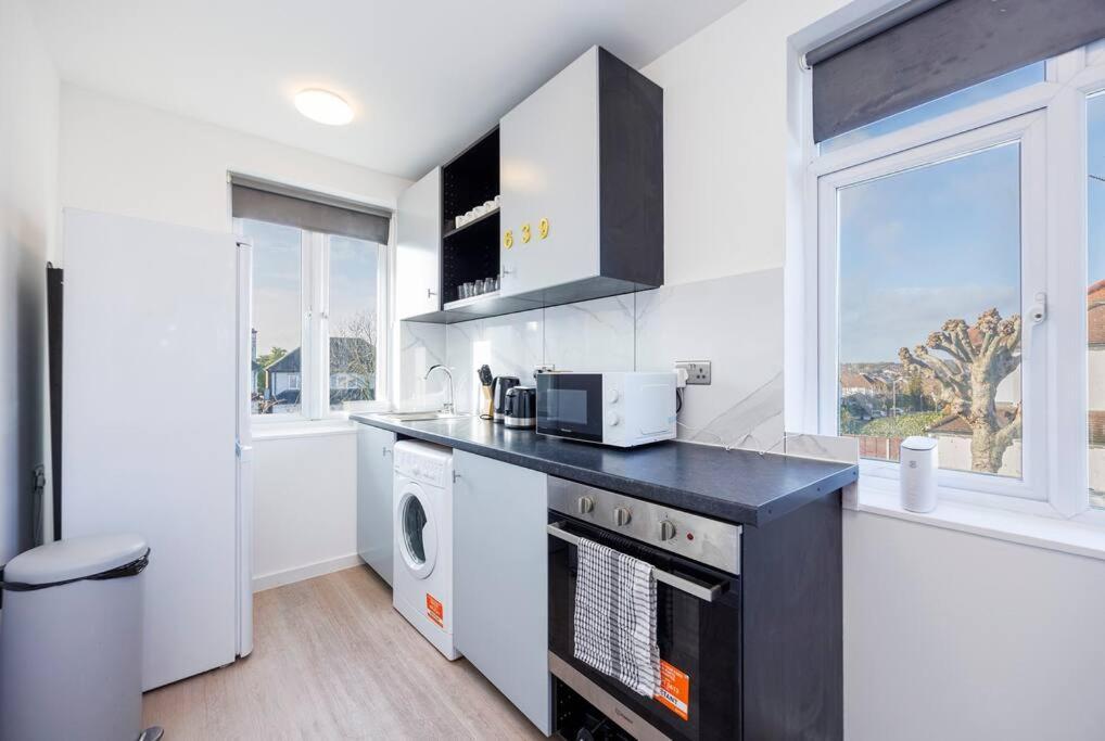 Appartement North West Studio By Av Short Lets