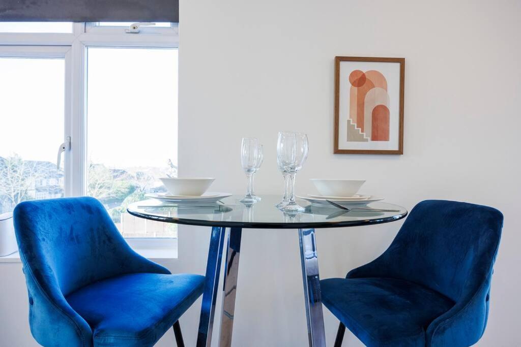 North West Studio By Av Short Lets *