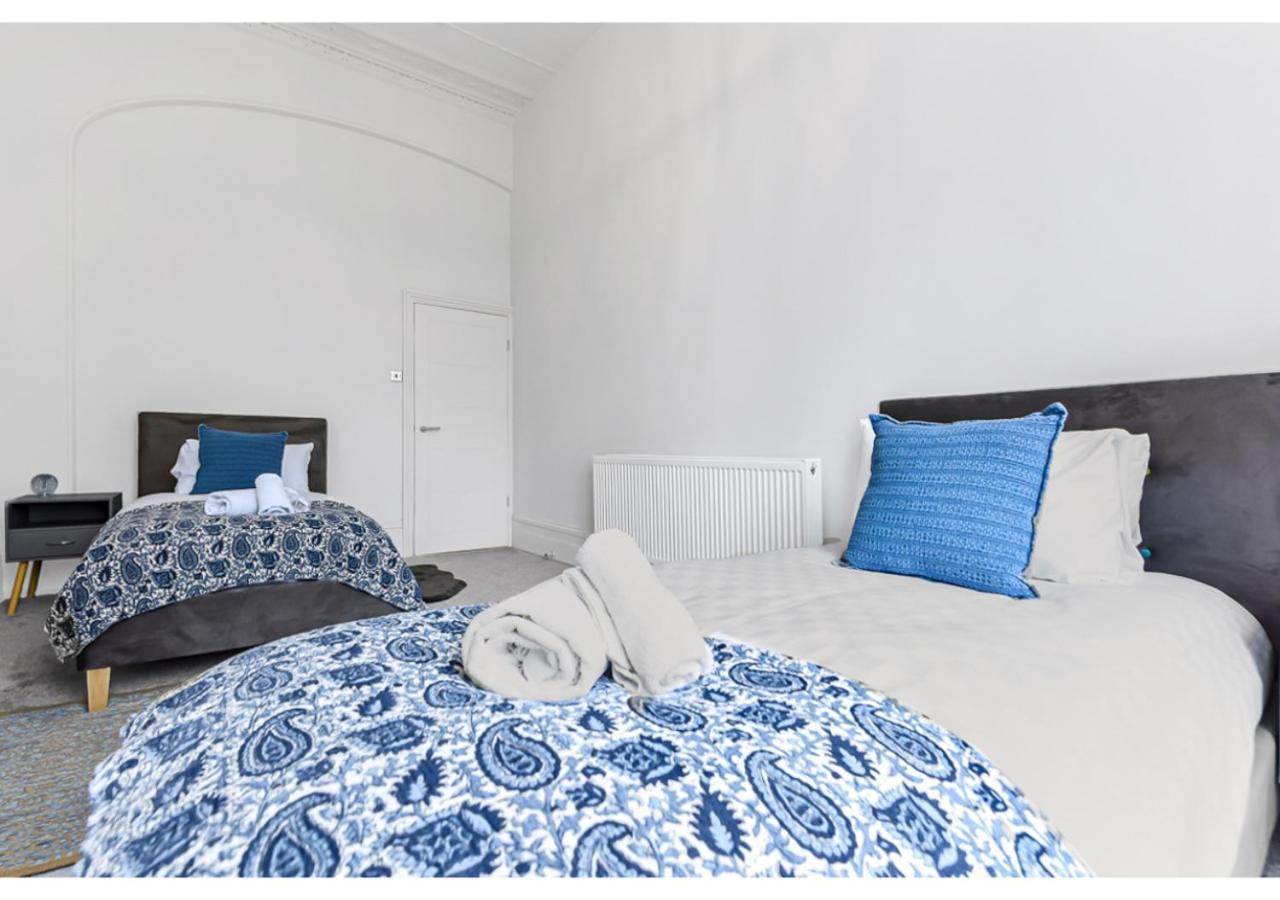 Upscale Urban Haven: Luxury Flat * London