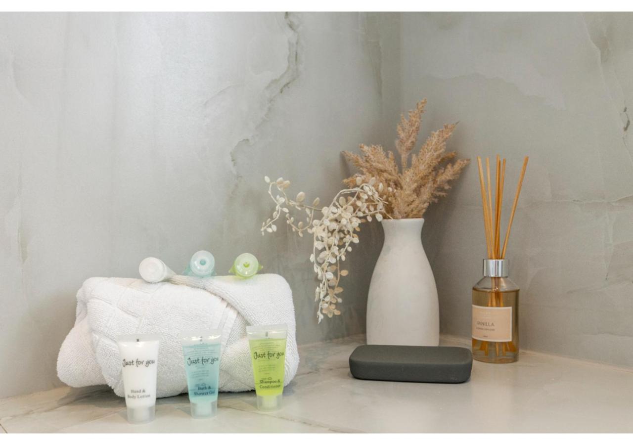 Chic & Radiant Retreat In Harringay Ladder Londres