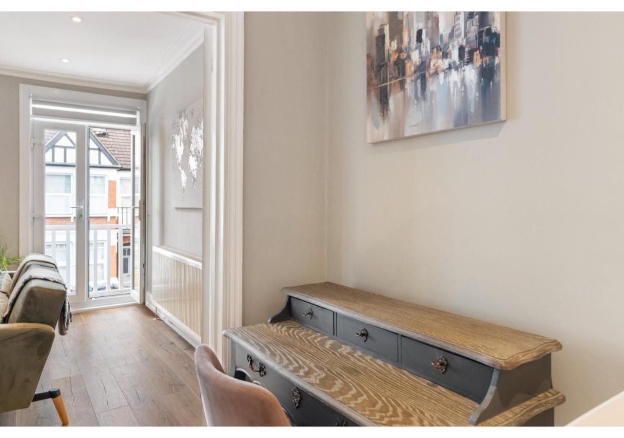 Apartamento Chic & Radiant Retreat In Harringay Ladder