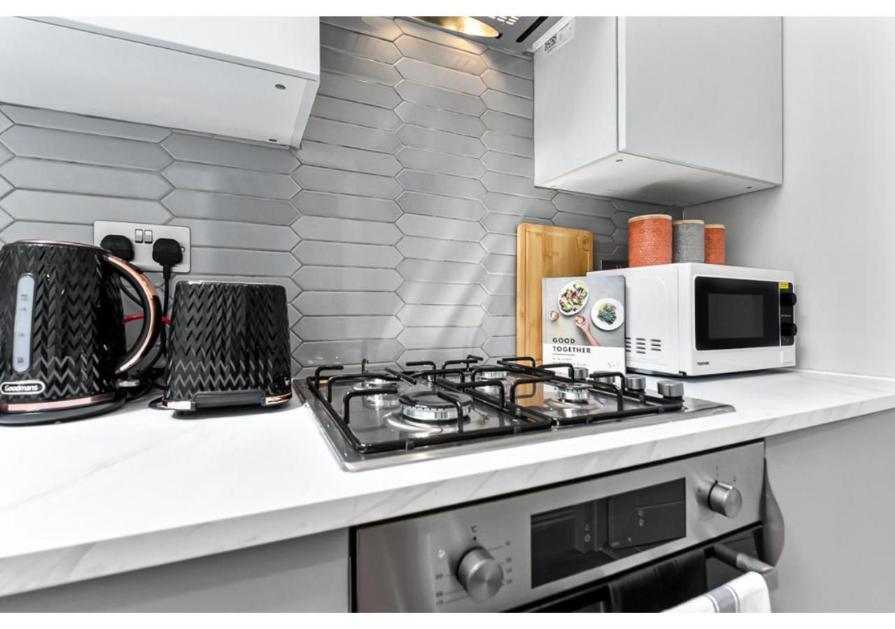 New And Modern Flat In London! Appartement *
