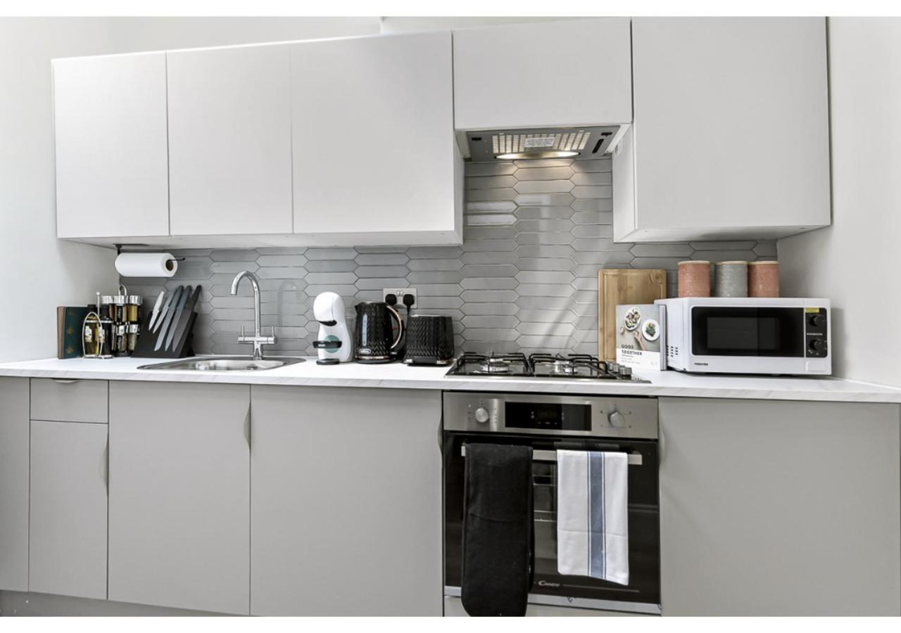 New And Modern Flat In London! Appartement *