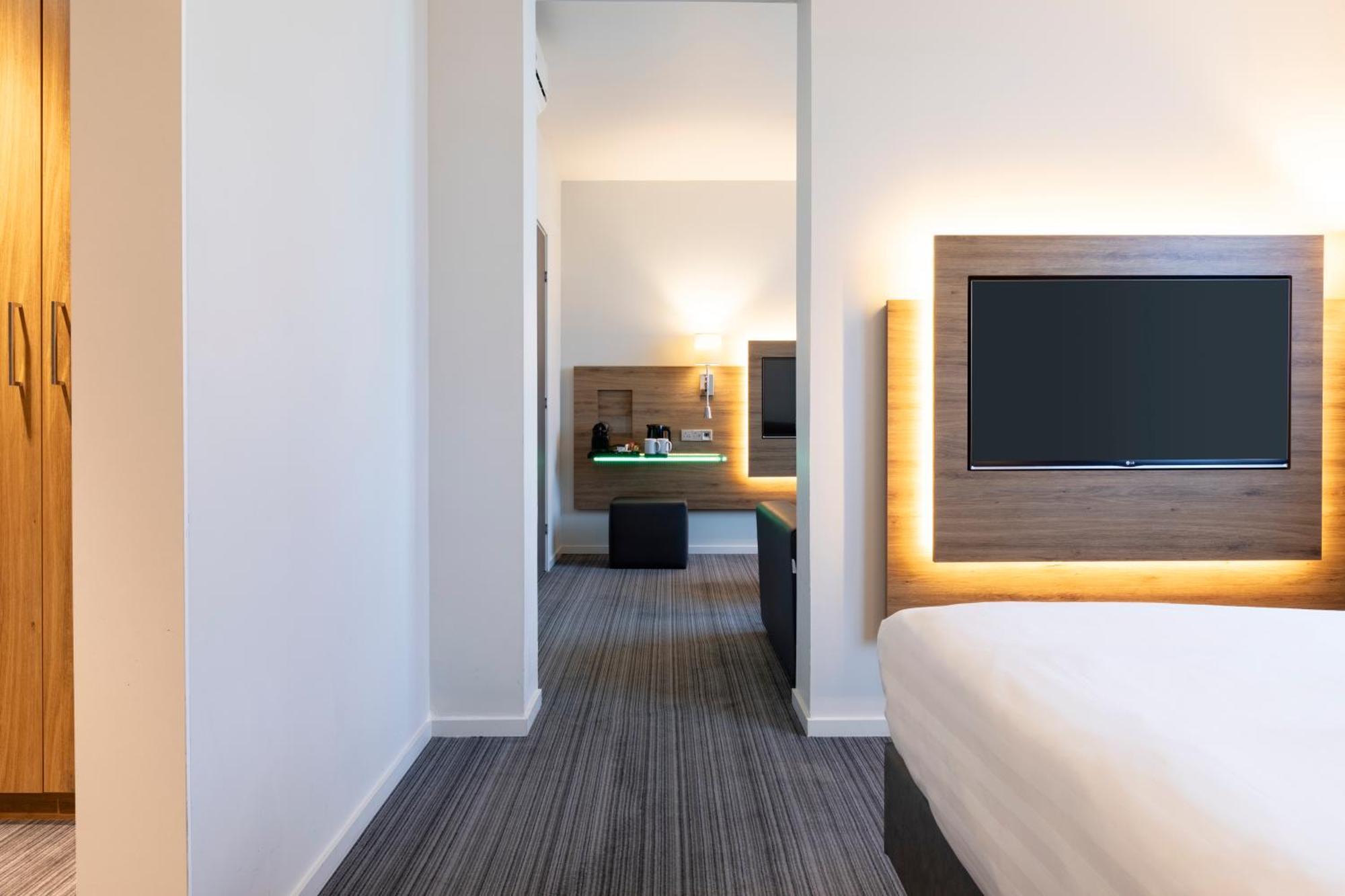 Moxy Excel Hotel Londen