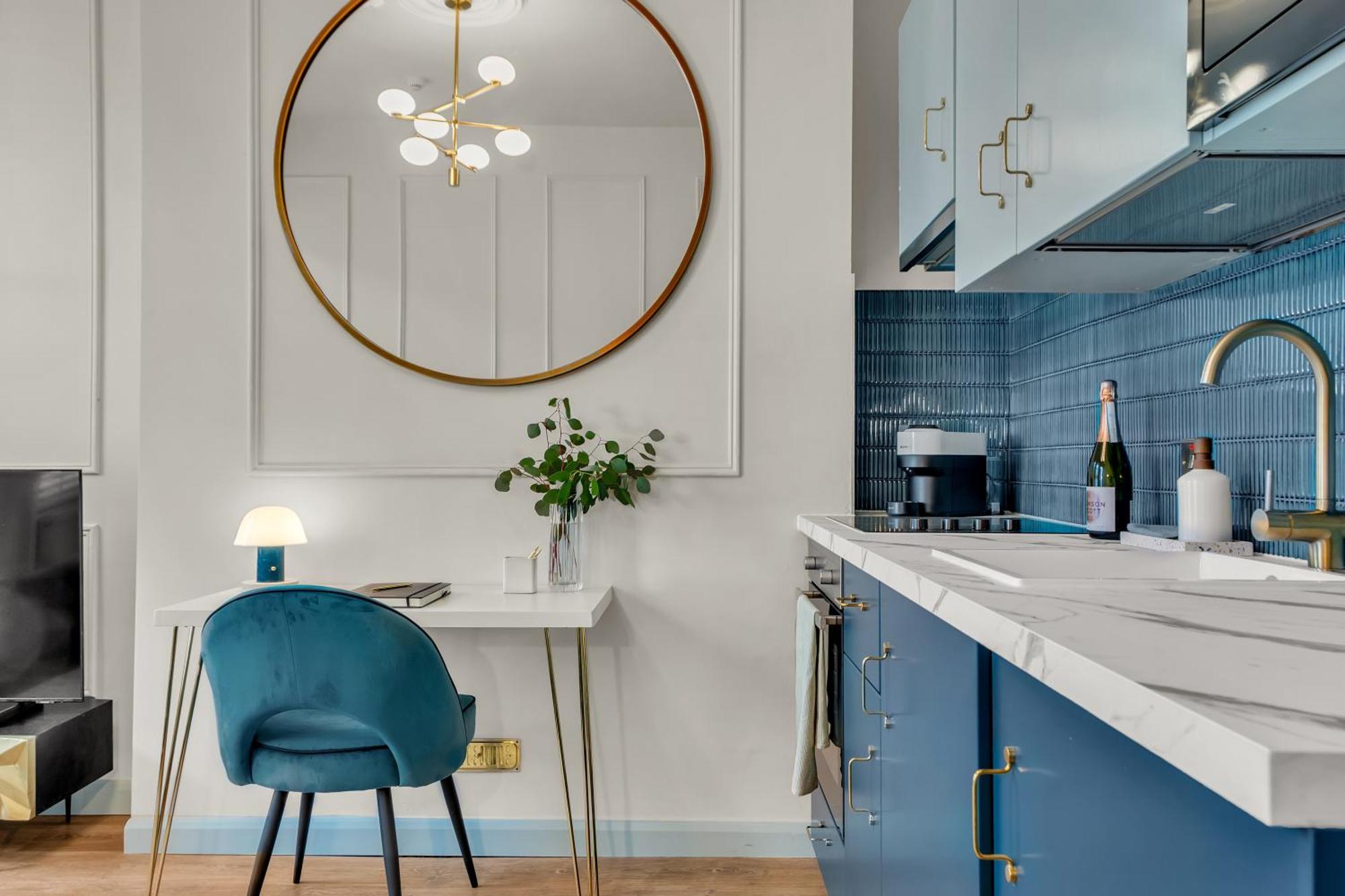 Mysquare Kensington Residences *