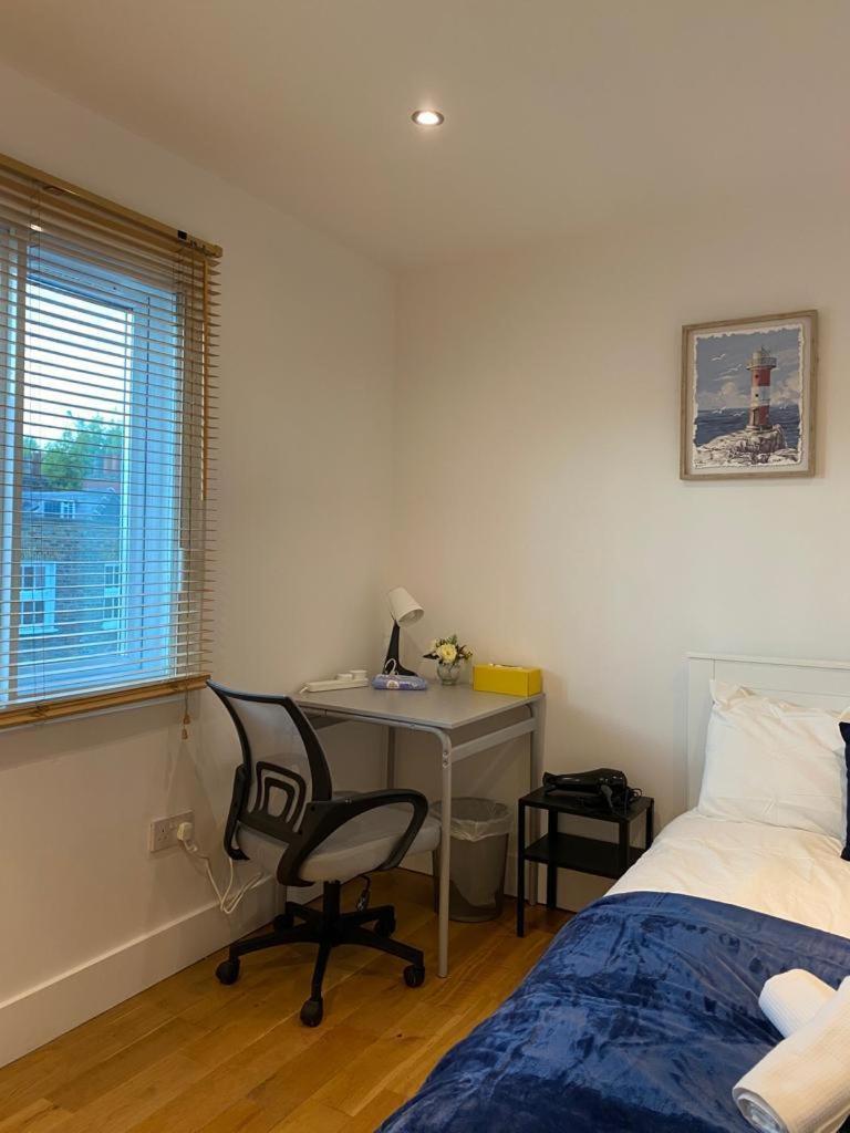 Habitación en casa particular Private Near Euston Station, *
