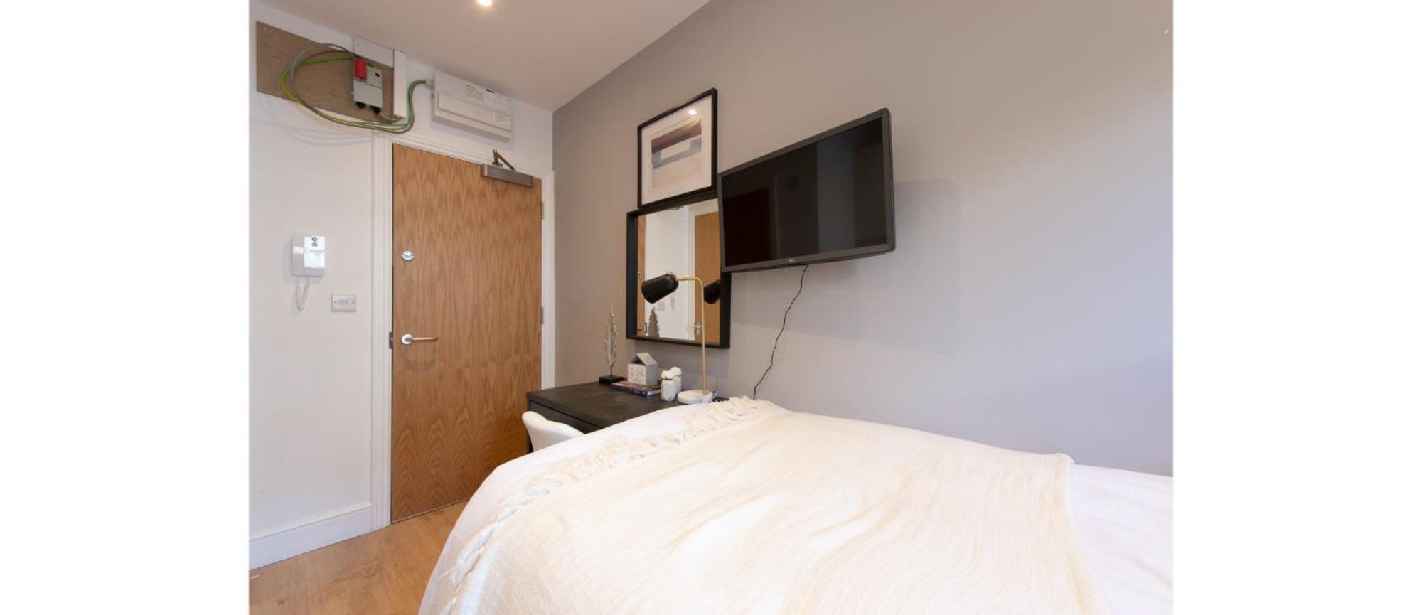 Cozy-bnbs Tiny And Perfect Studio Apartment London