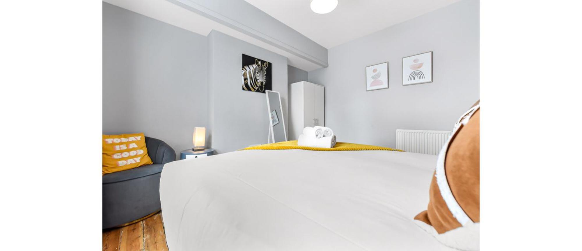 City Escape: Sleek And Comfy 3 Bedroom House W/ Garden Appartement Londres