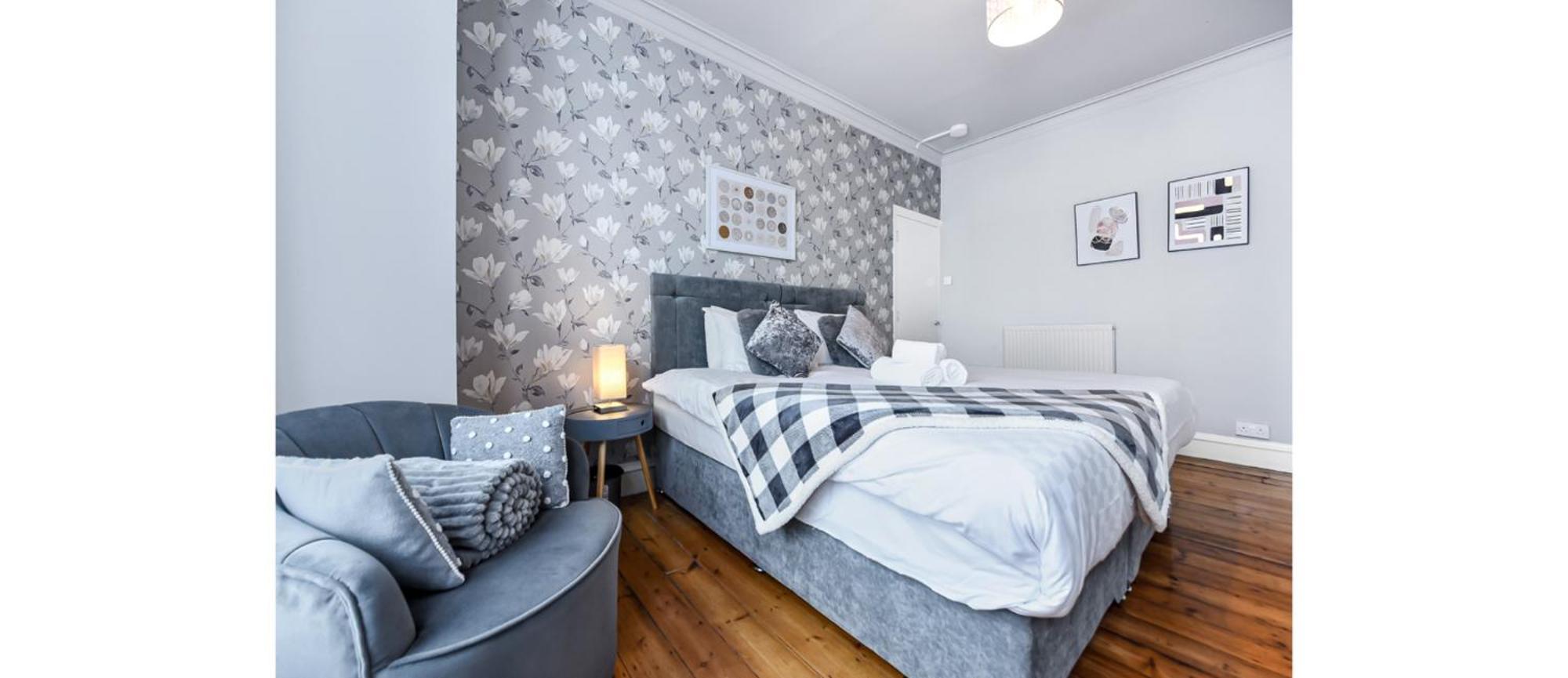 Apartamento City Escape: Sleek And Comfy 3 Bedroom House W/ Garden Londres