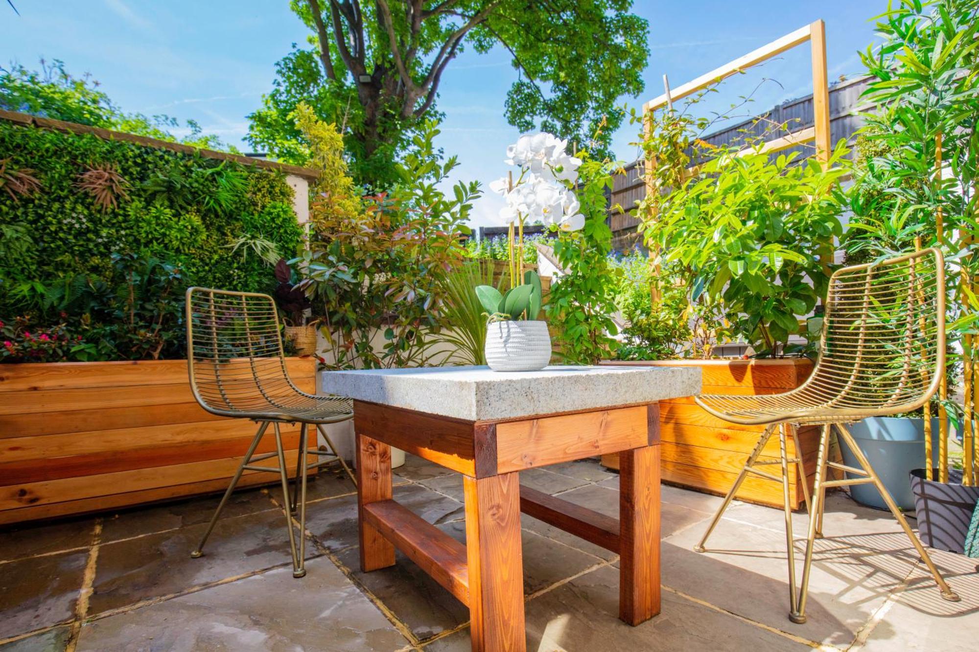 Hidden Retreat With Steam Room, King Bed Near Tube Appartement