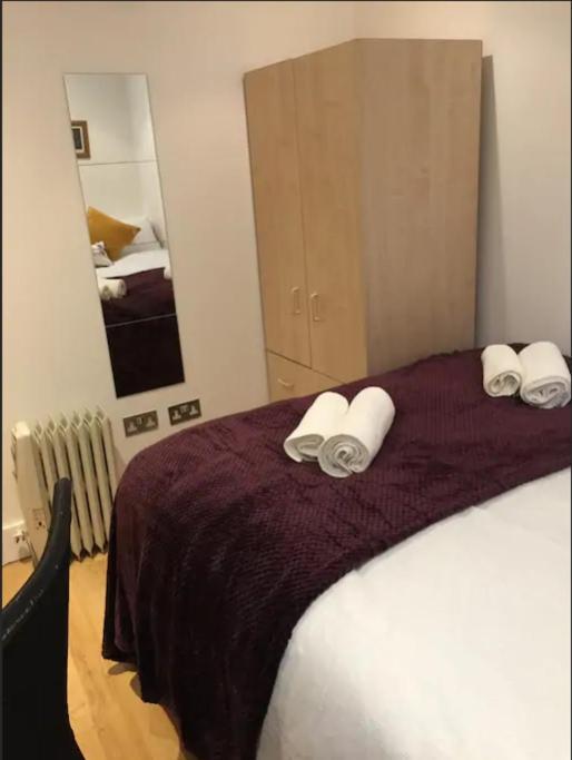 Lovely Private Bedrooms In Euston Station - 121 Hospedagem domiciliar *