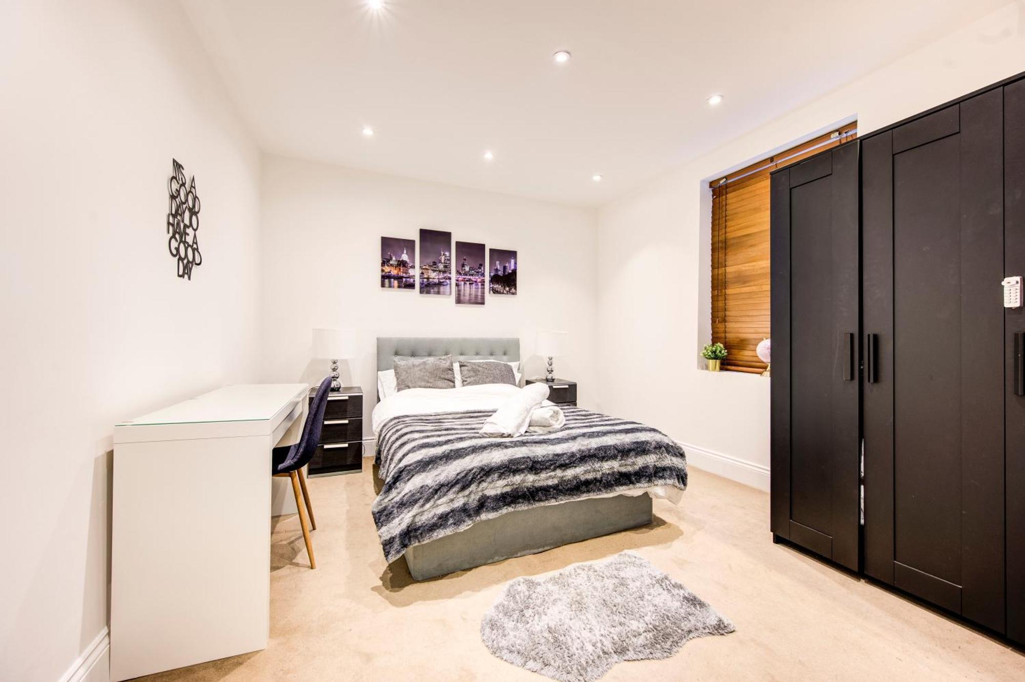 Apartment Spacious 1 Bed Near Central - 5 Per Cent Off Weekly Bookings ! London
