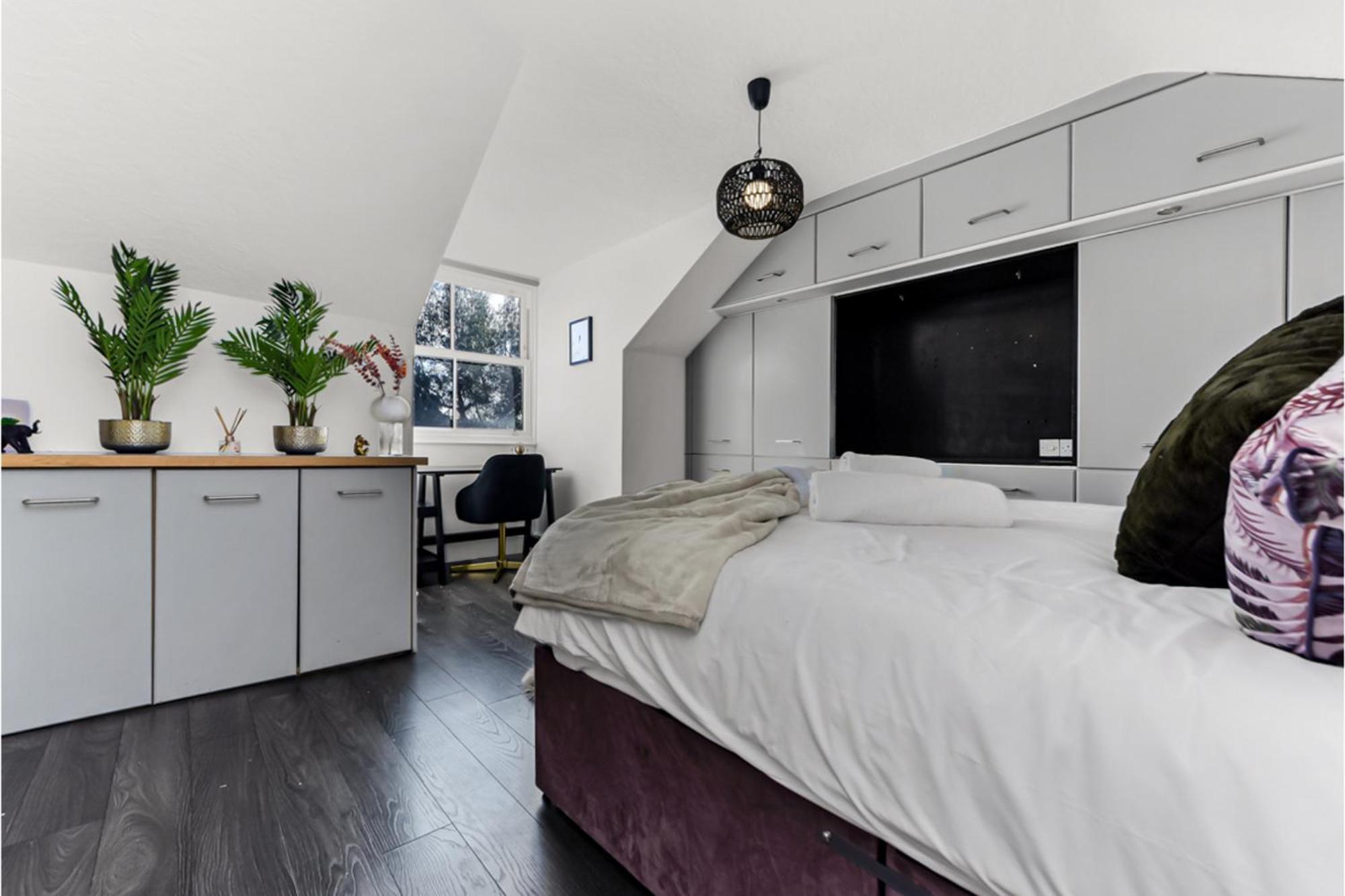 Peaceful And Radiant 3br Flat Londres